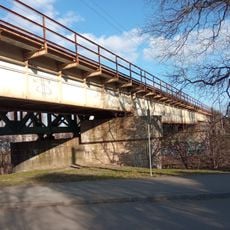 Železniční most Černovické spojky a chrlické tratě přes Svratku a Dufkovo nábřeží