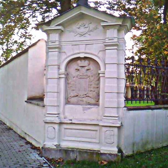 Nika s reliéfem Salva Guardia