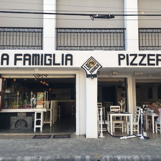 La Famiglia