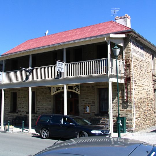 Dunstan Hotel