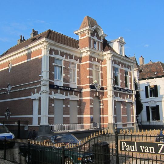 Dubbele villa aan de Arnhemsestraatweg