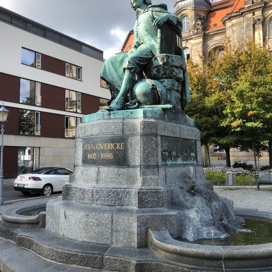 Otto von Guericke-Denkmal, Magdeburg
