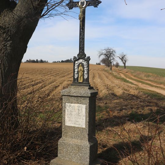 Kříž na rozcestí u Odunce