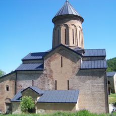 Წმინდა ნიკოლოზის ეკლესია, ღვთისმშობლის ეკლესია, მცირე ეკლესია, სხვა ნაგებობანი