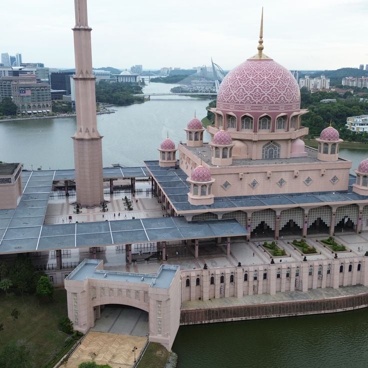 Putra Mosque