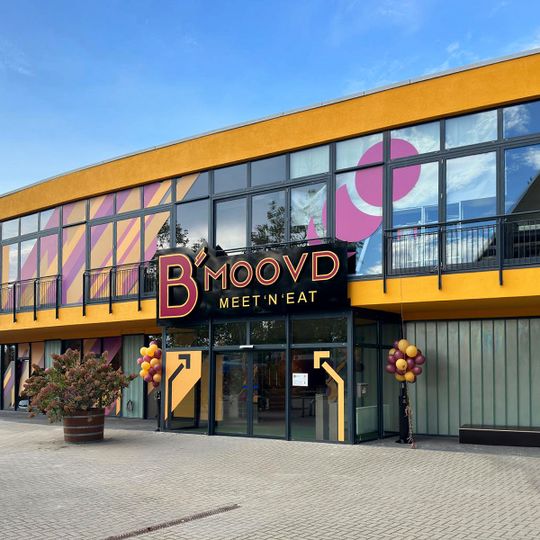 B'moovd Sportsbar & Bowling