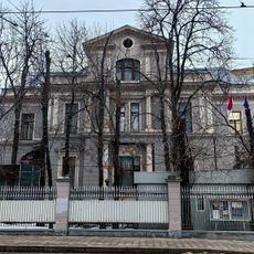 Новокузнецкая улица 12-14 ограда