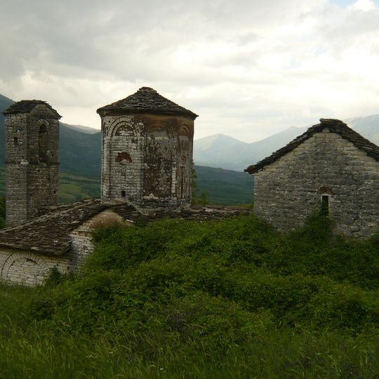 Holy Transfiguration Monastery Church, Çatistë