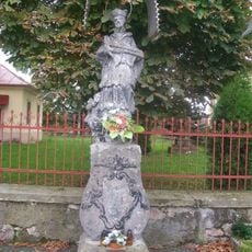 Kostol sv. Kríža, socha