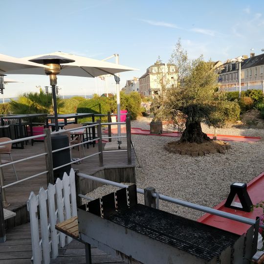 Les Terrasses du Minigolf