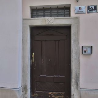 Kanovnická rezidence na Petrově čp. 271