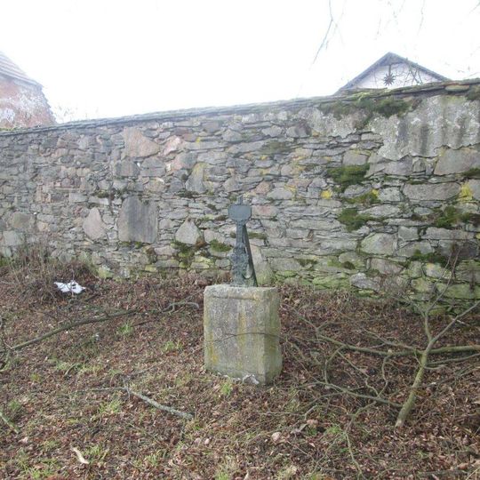 Kříž u kaple v Olbramově