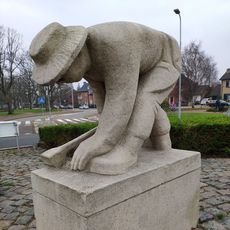 Statue