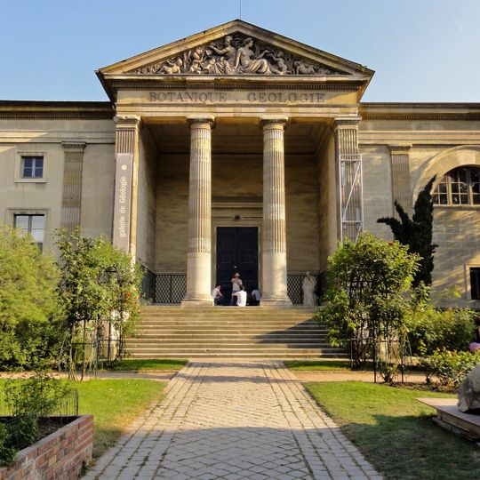 Gallery of Mineralogy and Geology