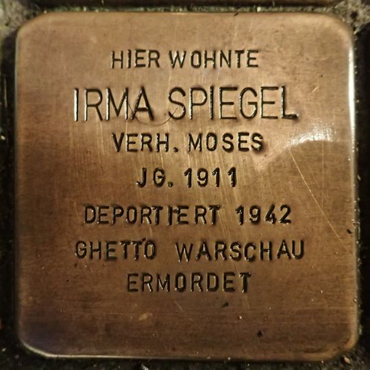 Stolperstein en memoria de Irma Spiegel