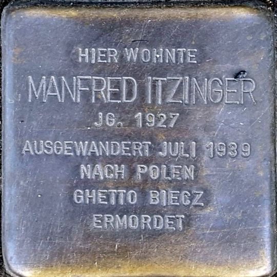 Stolperstein en memoria de Manfred Itzinger