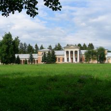 The palace and park complex Rdultovskih again