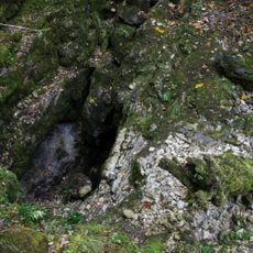 Riesenkarsthöhle Hirschbrunn