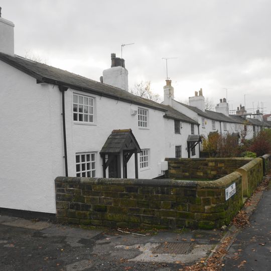 The Crescent and adjoining garden wall