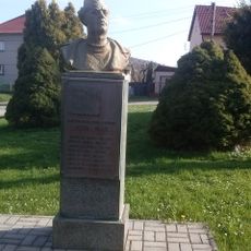 Pomník padlým v boji proti fašismu v Oseku