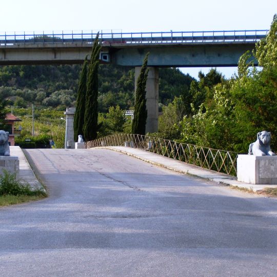 Maria Cristina Bridge