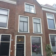 Oude Rijn 72, Leiden
