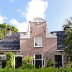 Georg van Saksenstraat 3, Sint Jacobiparochie