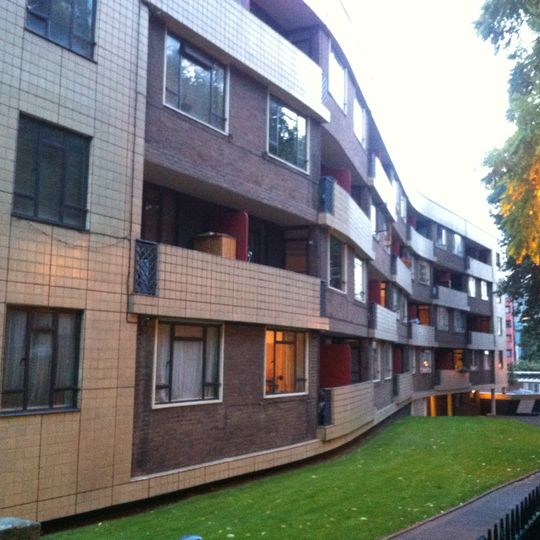 Sadler House And Attached Porters Lodge