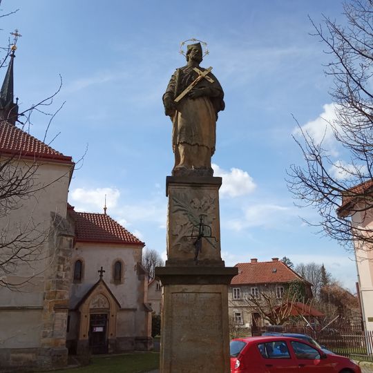 Socha svatého Jana Nepomuckého u kostela Zvěstování Panny Marie v Miletíně