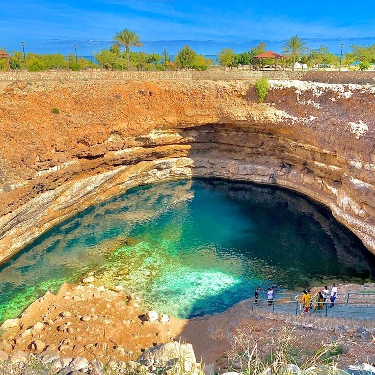 Bimmah Sinkhole