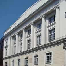 Biblioteka Publiczna fundacji Eugenii Kierbedziowej (budynek frontowy i oficyna)