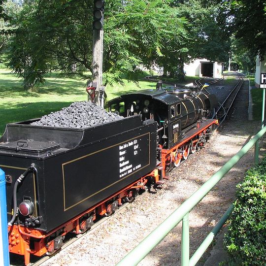 Dampflokomotive Gustav-Esche-Straße 8