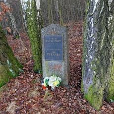 Pomník Sergeje Suchanova a Jana Pukance ve Stránčicích