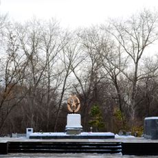 Братская могила воинов Советской Армии, умерших от ран в госпиталях г. Копейска в годы Великой Отечественной войны (Копейск)