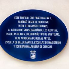 Placa al Colegio de Educación Infantil y Primaria Prácticas Nº1