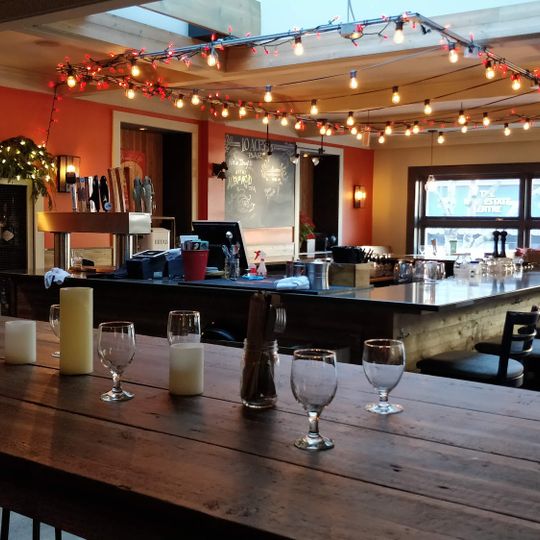 10 Acres Bistro