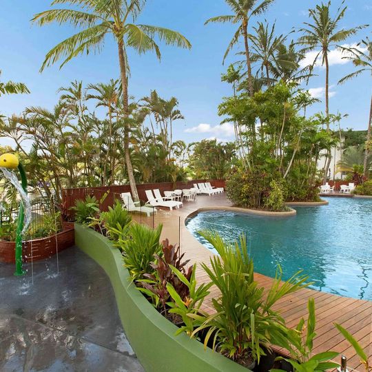 Rydges Esplanade Resort Cairns