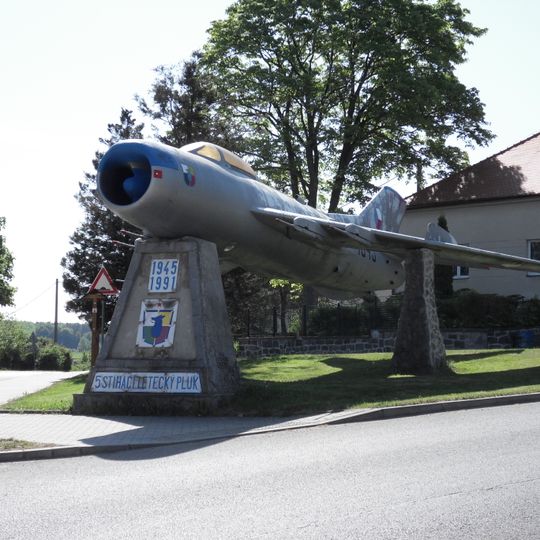 Památník letců v Líních