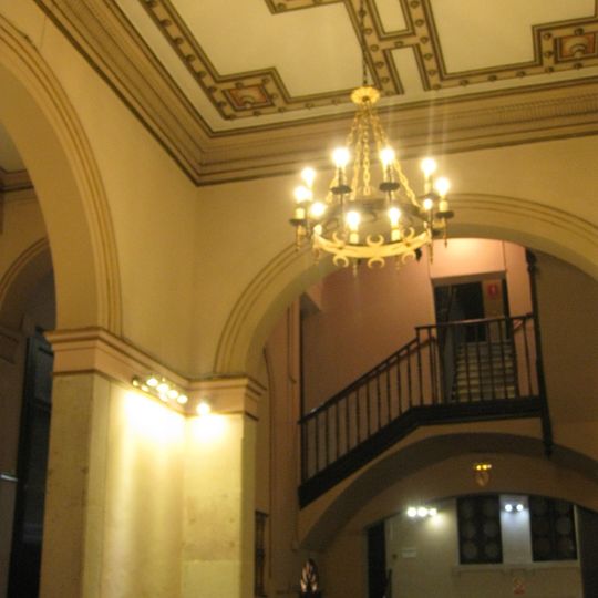 Edifici d'habitatges ptge. Pau, 8