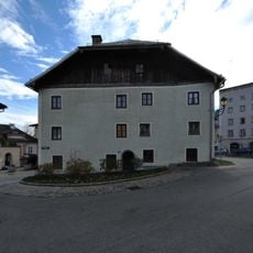 Florianiplatz 8, Hallein
