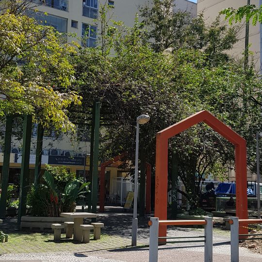 Portal da Praça Del Prete