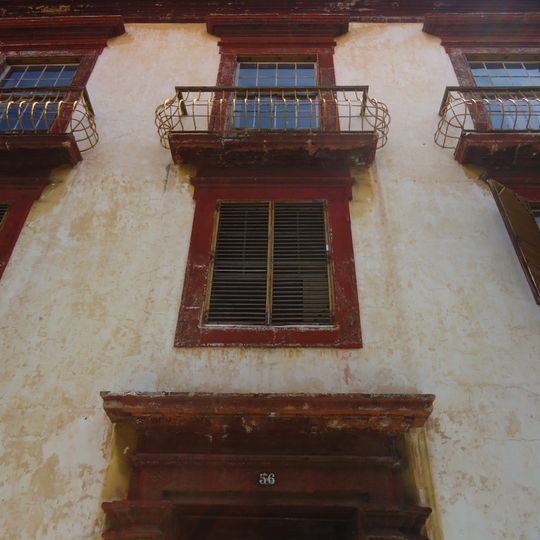 Edifício na rua das Pretas, n.º 56