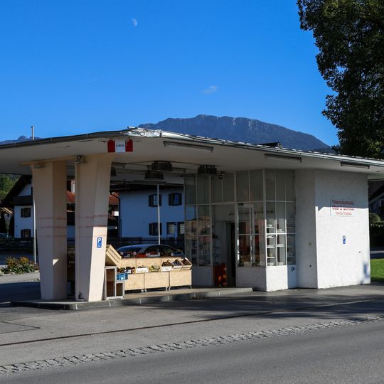 Ehemals Tankstelle
