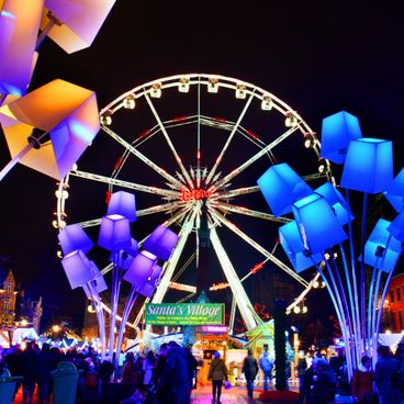 Jarmarki bożonarodzeniowe w Europie: historyczne miasta, regionalne specjały, rękodzieło