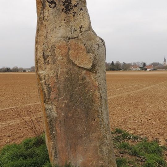 Menhir de la Croix Saint-Jacques