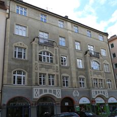 Hohenzollernstraße 35