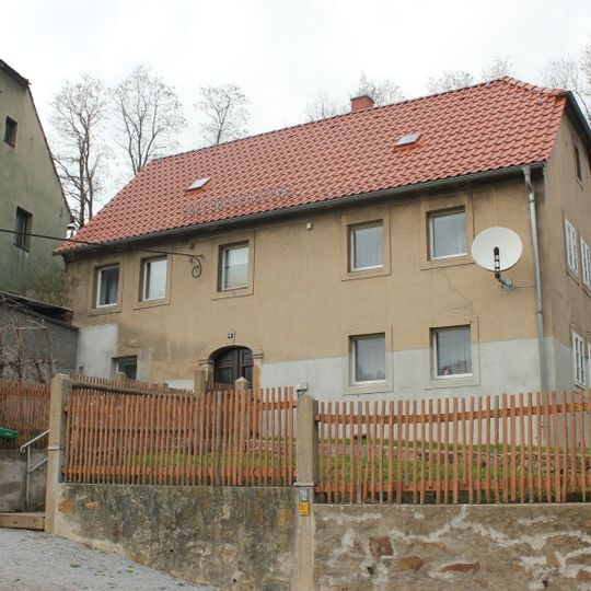 Wohnhaus Salzenforster Straße 4