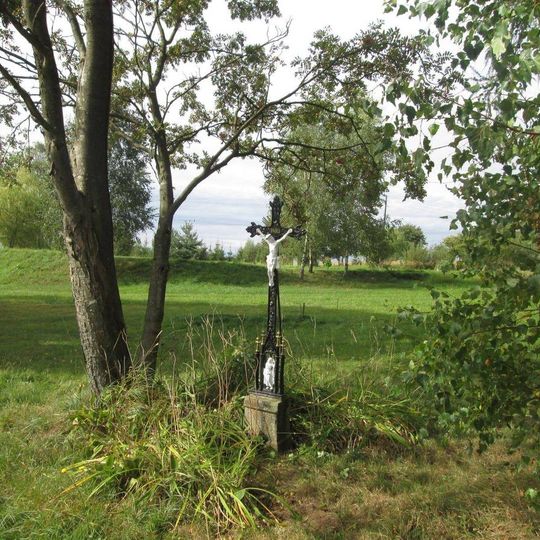 Kříž pod Novým Mnichem u rybníčku