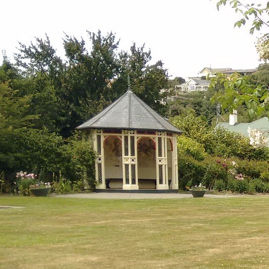 Elderslie Summer House