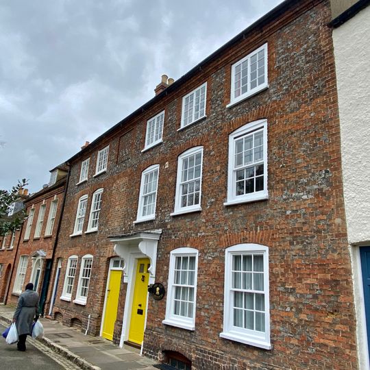 17 And 18, St Marys Square